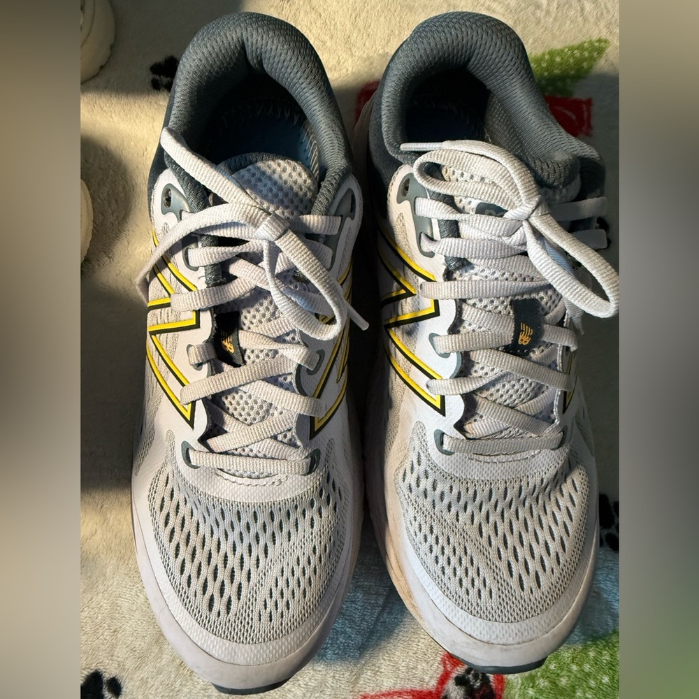 New Balance Sneakers